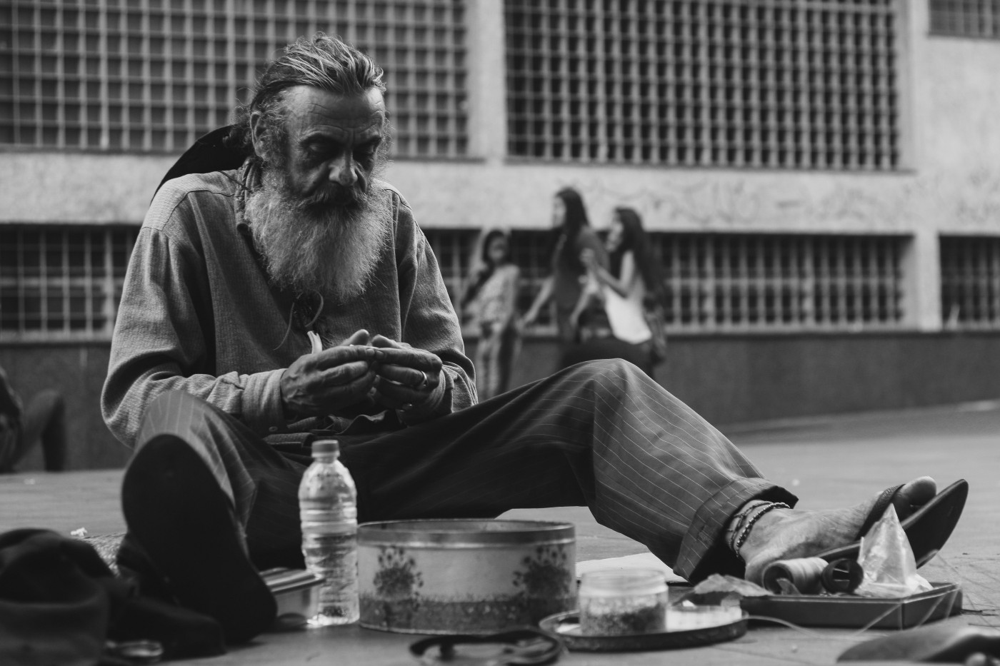 The Story Of A Homeless Man. A brave man who took a big decision… | by  Josef Cruz | ILLUMINATION | Medium